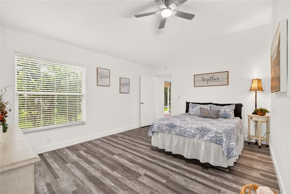 For Sale: $395,000 (3 beds, 2 baths, 1560 Square Feet)