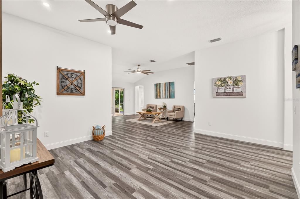For Sale: $395,000 (3 beds, 2 baths, 1560 Square Feet)