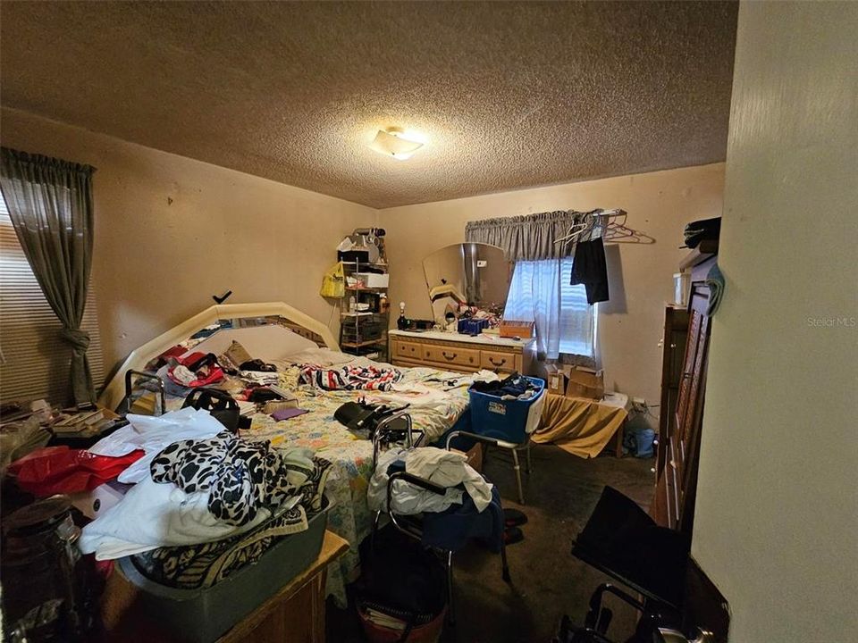En Venta: $279,000 (3 camas, 2 baños, 1065 Pies cuadrados)