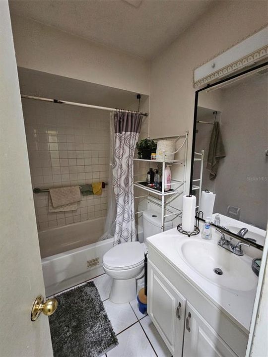 En Venta: $279,000 (3 camas, 2 baños, 1065 Pies cuadrados)