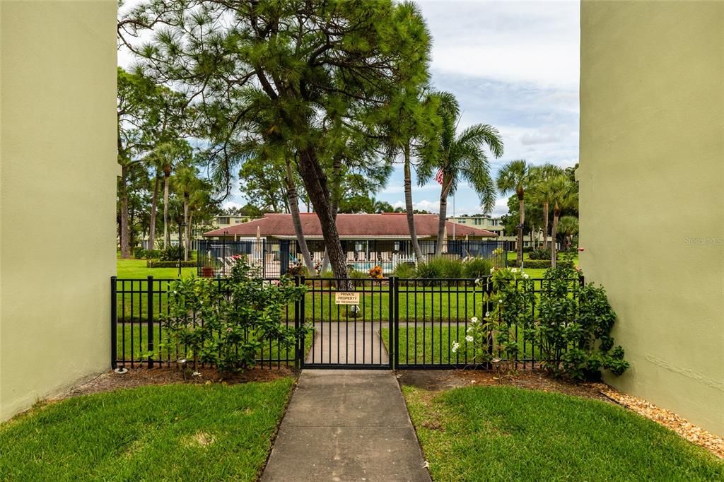 For Rent: $1,800 (2 beds, 2 baths, 1035 Square Feet)