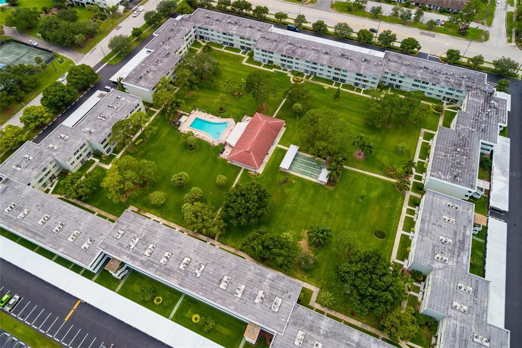 For Rent: $1,800 (2 beds, 2 baths, 1035 Square Feet)