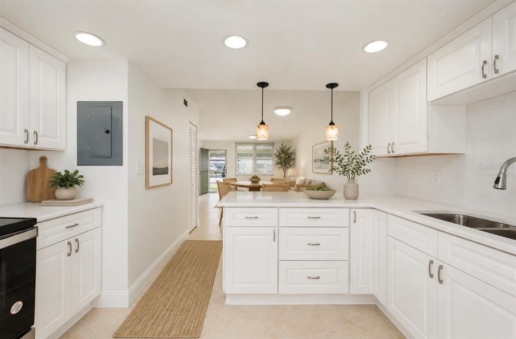For Rent: $1,800 (2 beds, 2 baths, 1035 Square Feet)