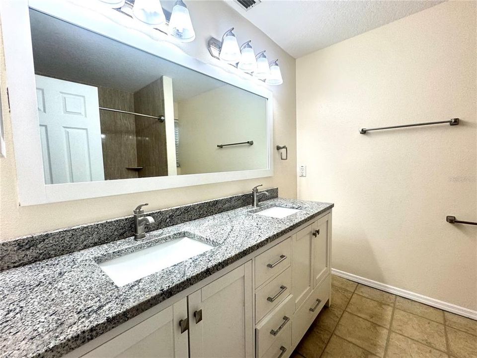 В аренду: $3,495 (5 спален, 3 ванн, 2400 Квадратных фут)