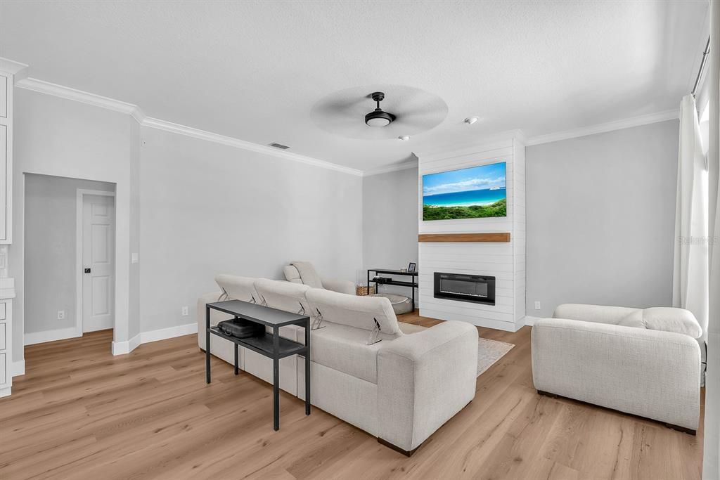 待售: $1,175,000 (5 贝兹, 5 浴室, 3871 平方英尺)