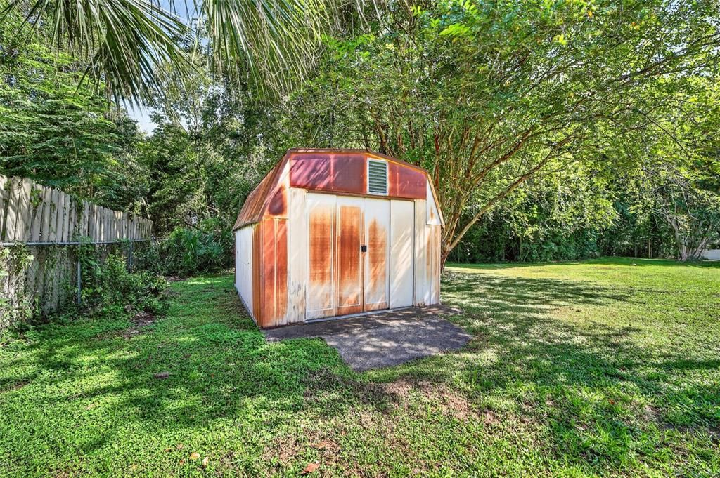Active With Contract: $237,000 (3 beds, 2 baths, 1685 Square Feet)