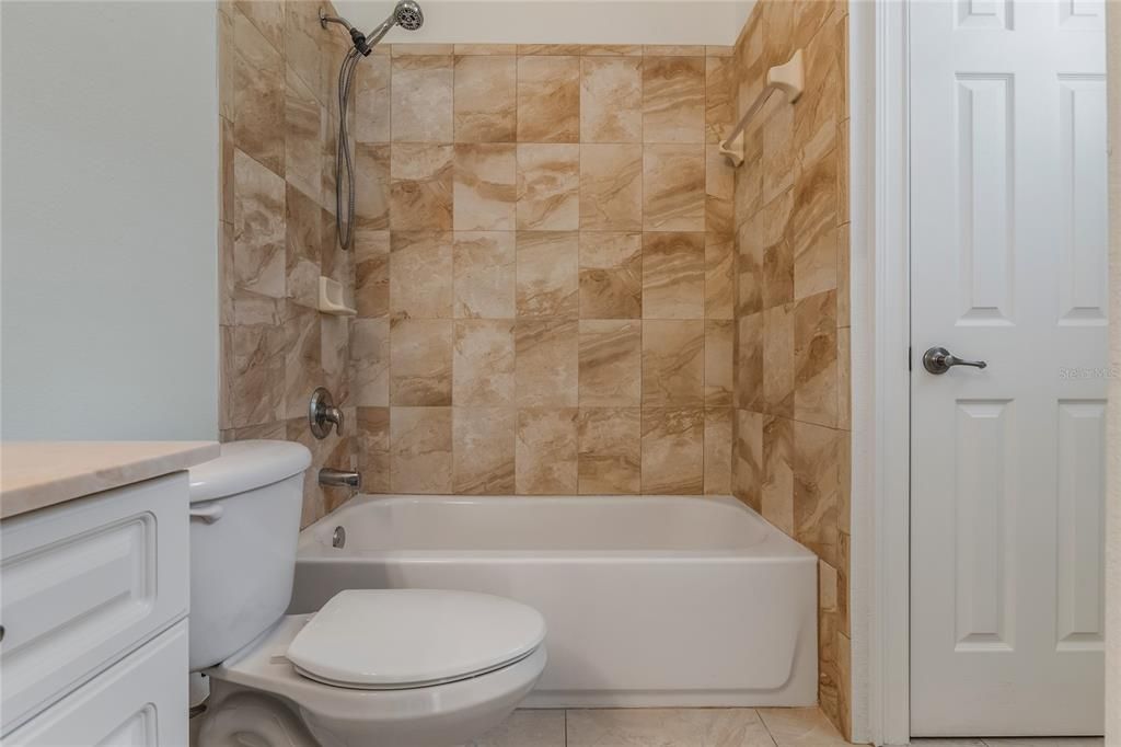 В аренду: $1,650 (0 спален, 1 ванн, 628 Квадратных фут)