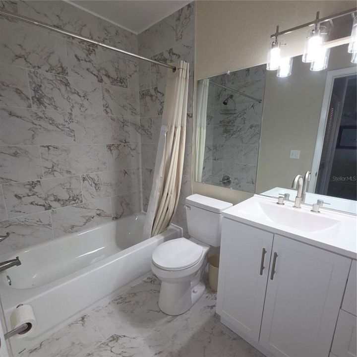 En Venta: $235,000 (2 camas, 2 baños, 956 Pies cuadrados)