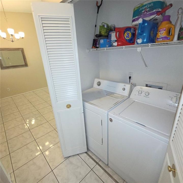En Venta: $235,000 (2 camas, 2 baños, 956 Pies cuadrados)
