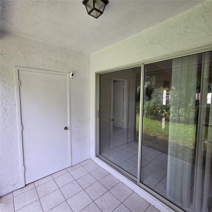 En Venta: $235,000 (2 camas, 2 baños, 956 Pies cuadrados)