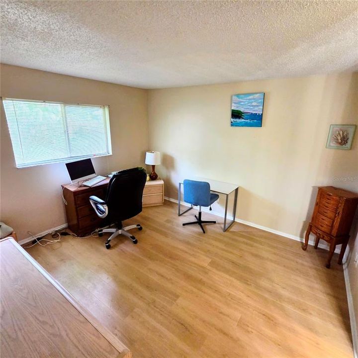 En Venta: $235,000 (2 camas, 2 baños, 956 Pies cuadrados)