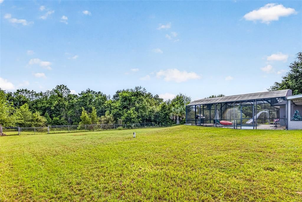 На продажу: $599,999 (5 спален, 2 ванн, 3177 Квадратных фут)