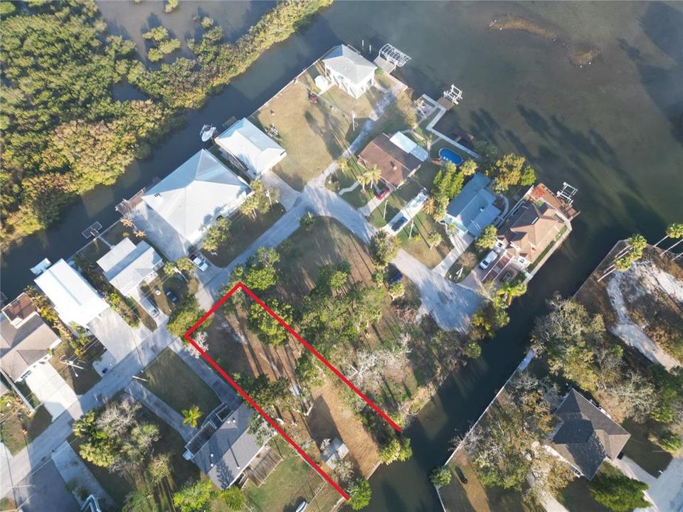 待售: $214,900 (0.19 acres)