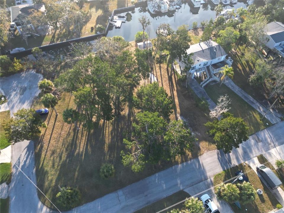 待售: $214,900 (0.19 acres)