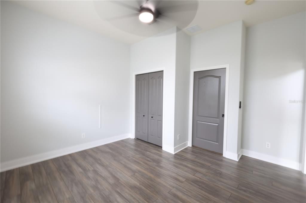 For Sale: $575,000 (5 beds, 3 baths, 2826 Square Feet)