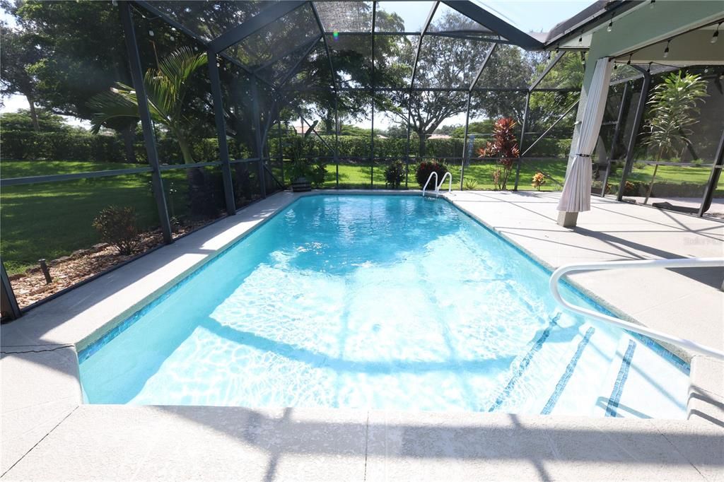 For Sale: $575,000 (5 beds, 3 baths, 2826 Square Feet)