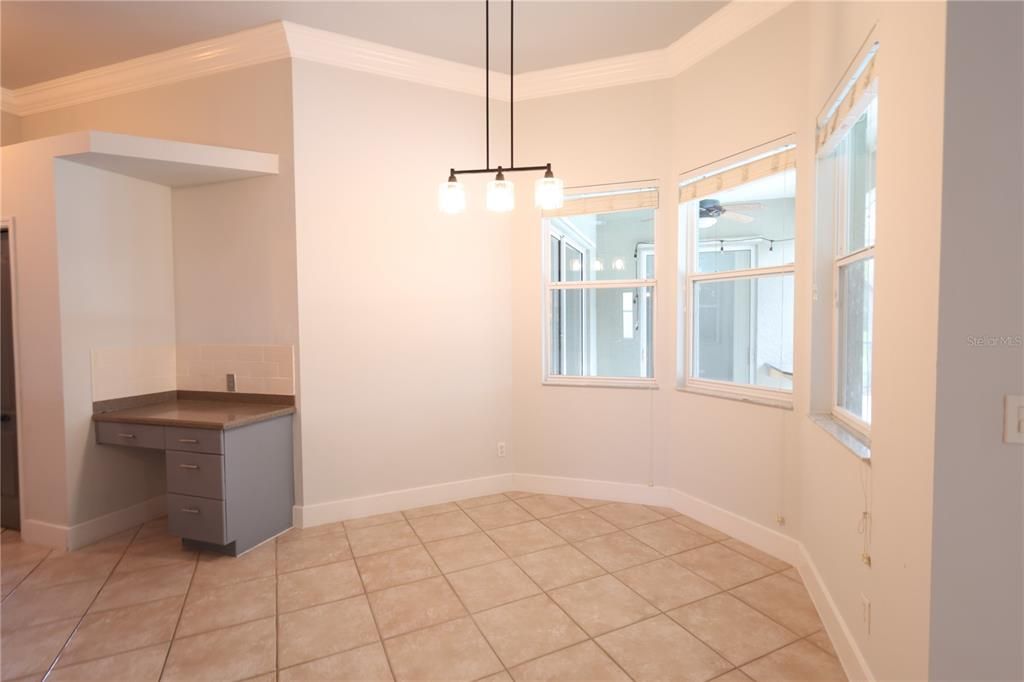 For Sale: $575,000 (5 beds, 3 baths, 2826 Square Feet)