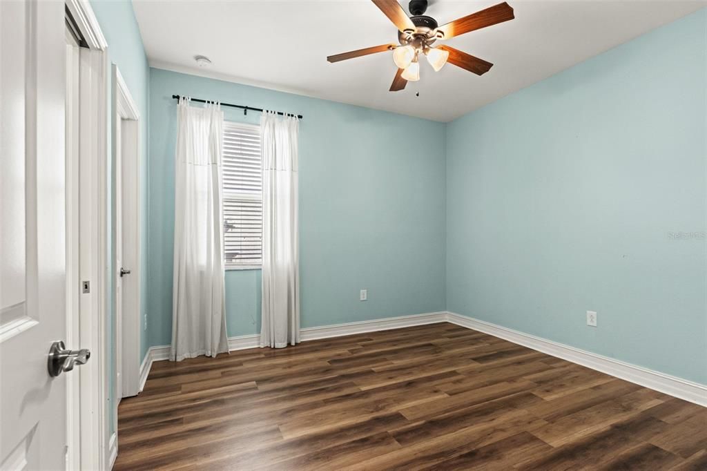 For Sale: $600,000 (4 beds, 4 baths, 2770 Square Feet)