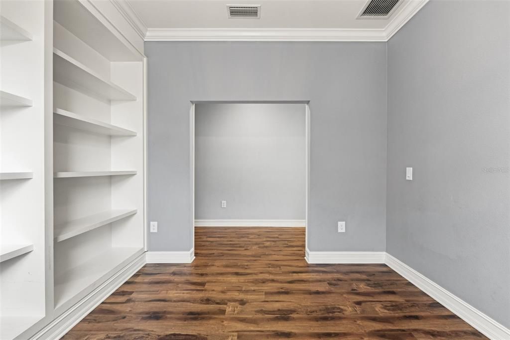 For Sale: $600,000 (4 beds, 4 baths, 2770 Square Feet)