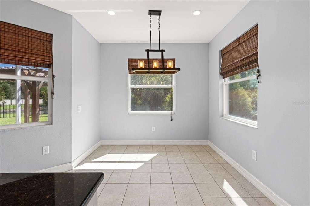 For Sale: $600,000 (4 beds, 4 baths, 2770 Square Feet)