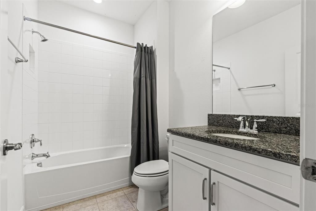For Sale: $600,000 (4 beds, 4 baths, 2770 Square Feet)
