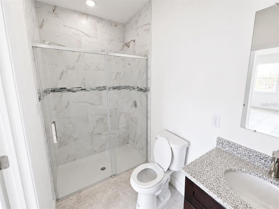 For Rent: $2,000 (4 beds, 3 baths, 1805 Square Feet)
