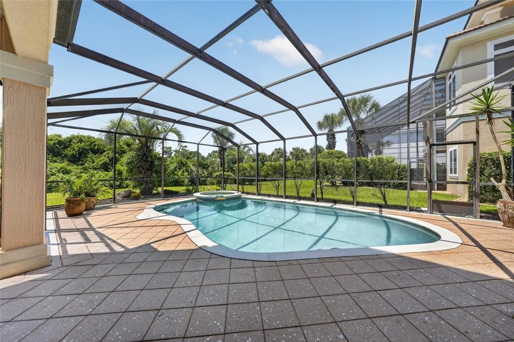 For Sale: $2,699,000 (6 beds, 4 baths, 5162 Square Feet)