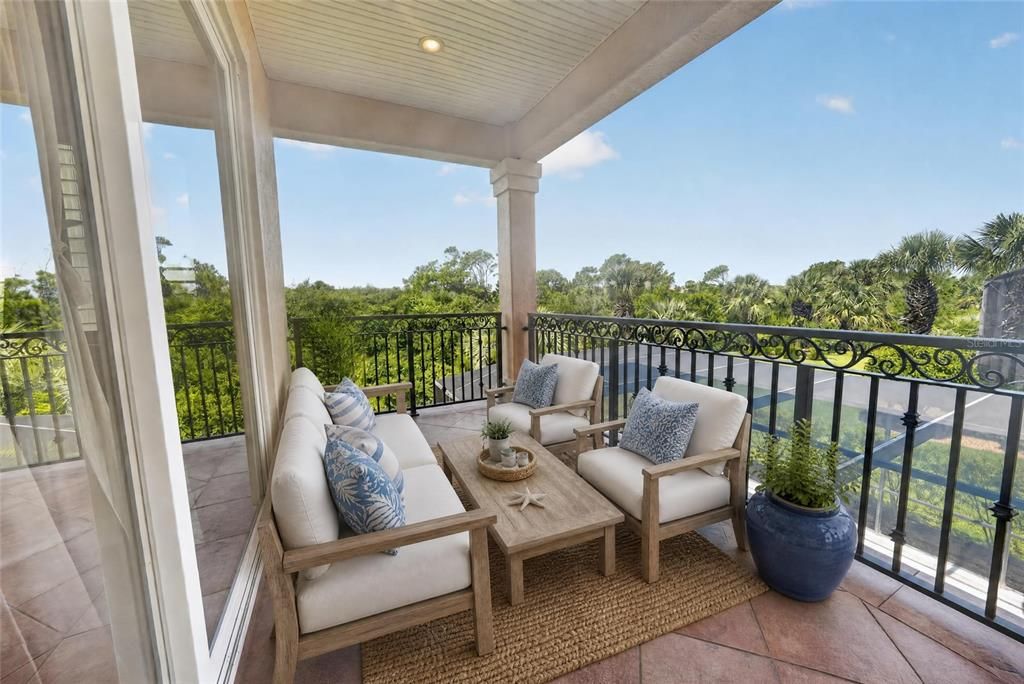For Sale: $2,699,000 (6 beds, 4 baths, 5162 Square Feet)