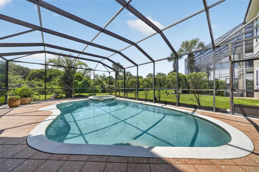 For Sale: $2,699,000 (6 beds, 4 baths, 5162 Square Feet)
