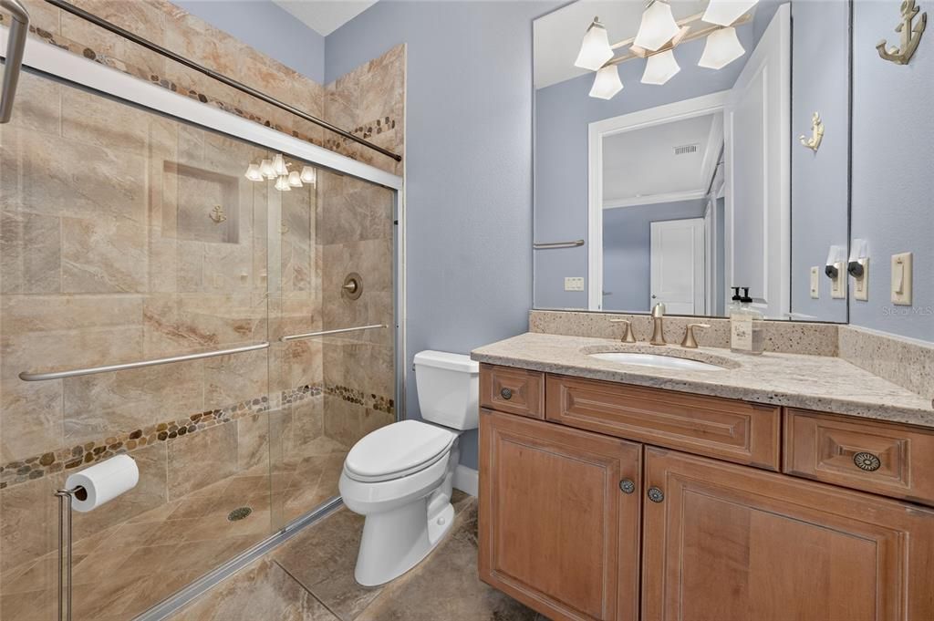 For Sale: $2,699,000 (6 beds, 4 baths, 5162 Square Feet)