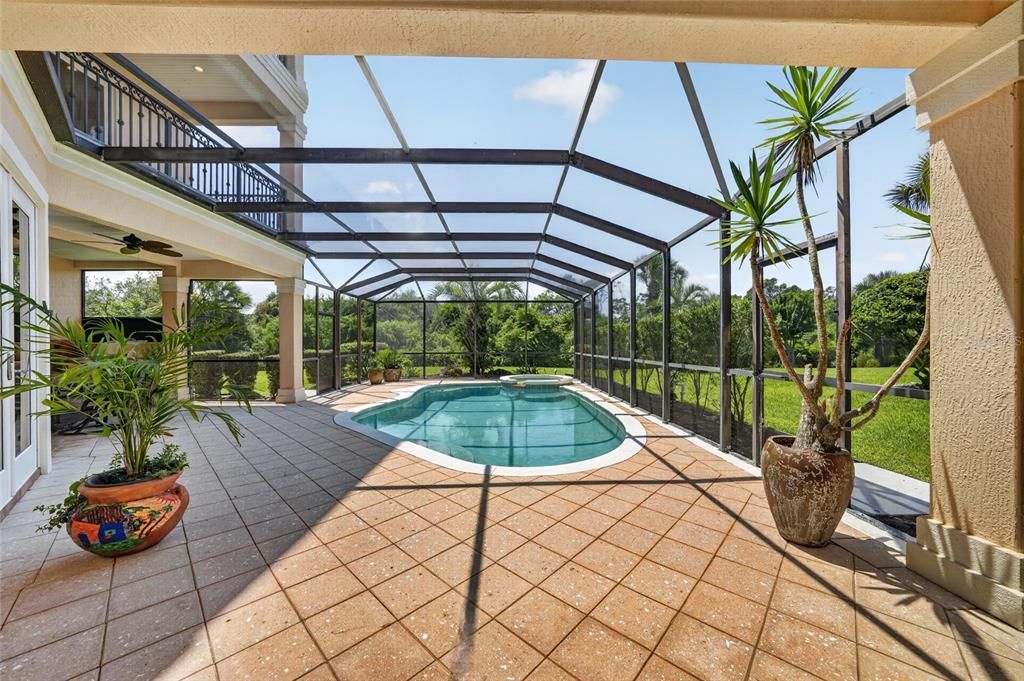 For Sale: $2,699,000 (6 beds, 4 baths, 5162 Square Feet)