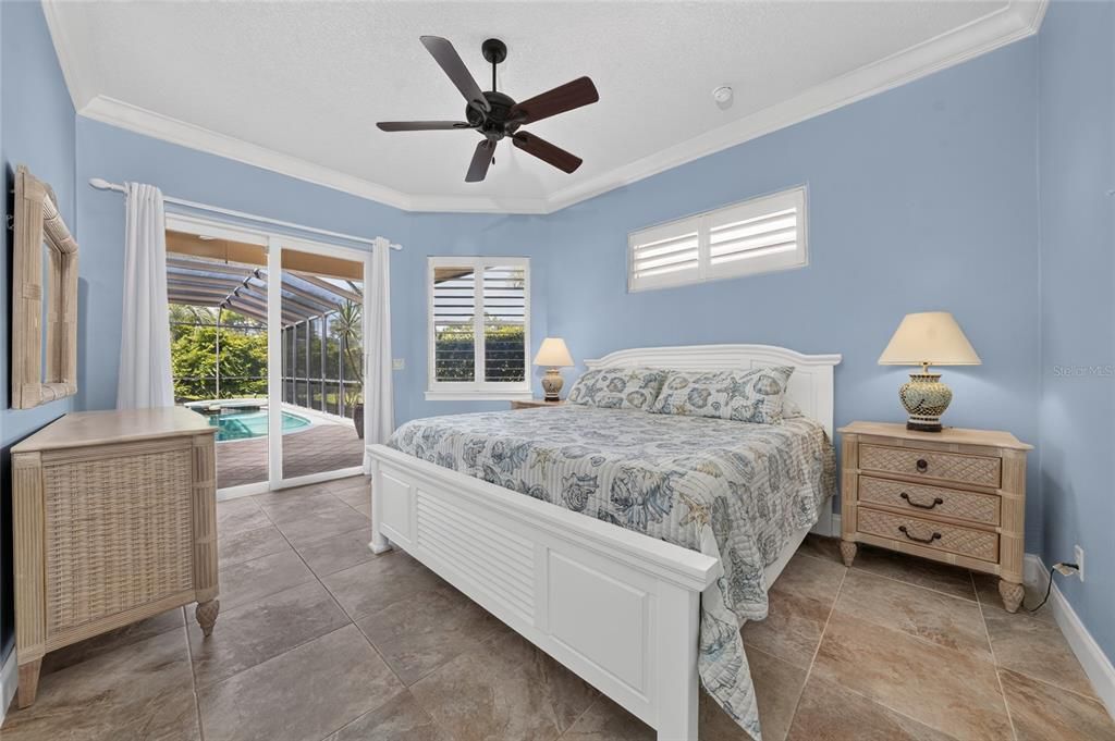 For Sale: $2,699,000 (6 beds, 4 baths, 5162 Square Feet)