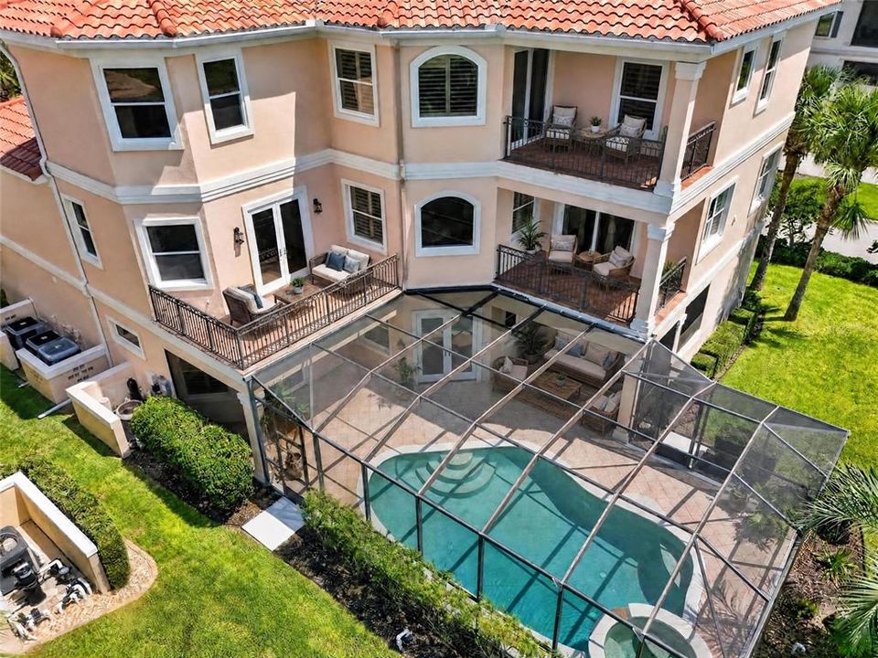 For Sale: $2,699,000 (6 beds, 4 baths, 5162 Square Feet)