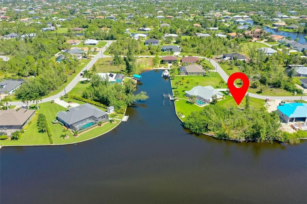 На продажу: $245,000 (0.43 acres)