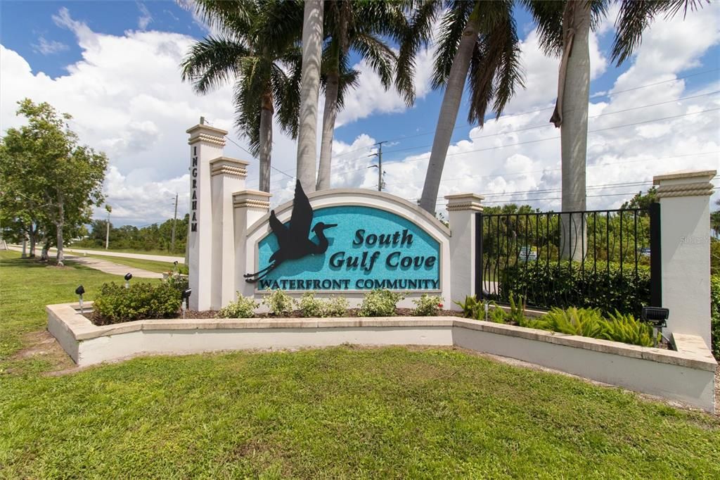 На продажу: $245,000 (0.43 acres)