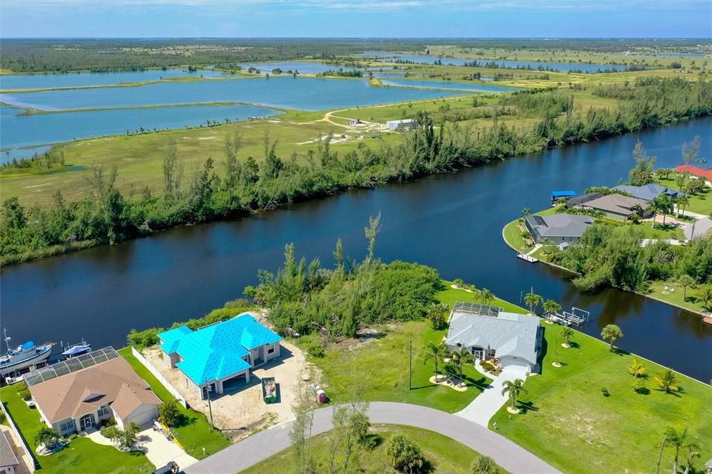 На продажу: $245,000 (0.43 acres)