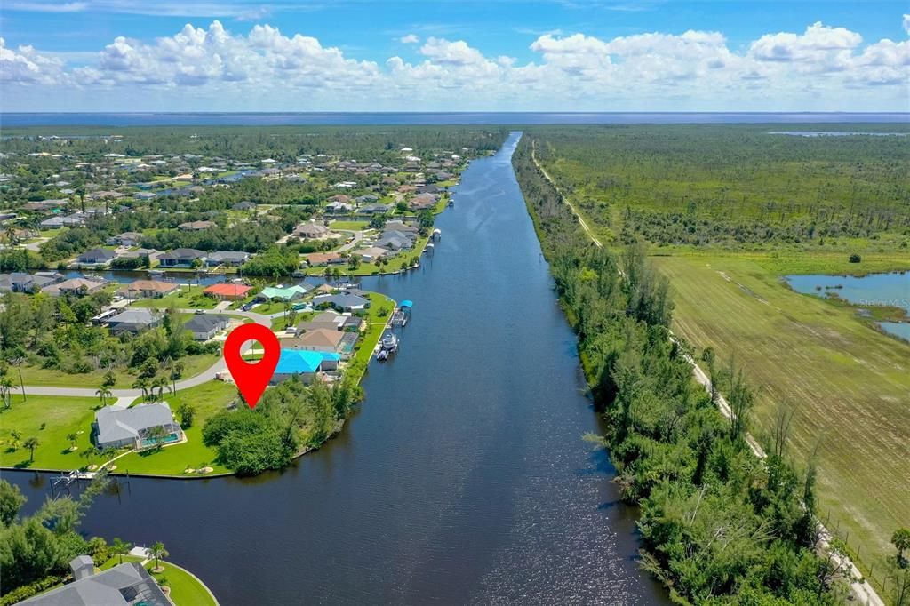 На продажу: $245,000 (0.43 acres)