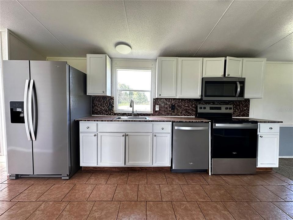 En Venta: $279,900 (4 camas, 2 baños, 1368 Pies cuadrados)