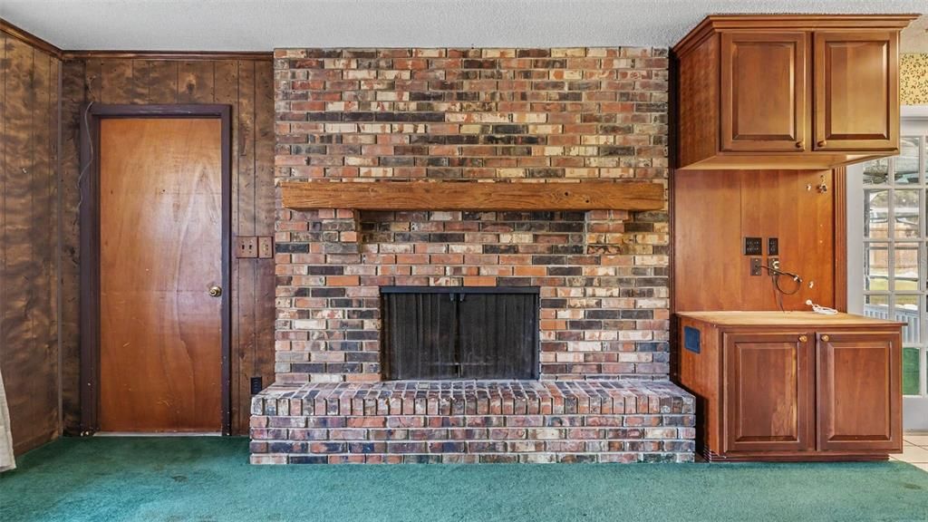 En Venta: $375,000 (3 camas, 2 baños, 1900 Pies cuadrados)