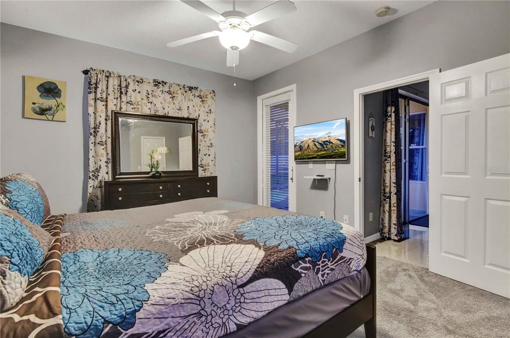 For Sale: $420,000 (4 beds, 3 baths, 1808 Square Feet)