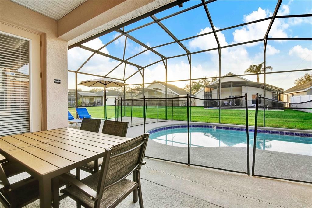 For Sale: $420,000 (4 beds, 3 baths, 1808 Square Feet)
