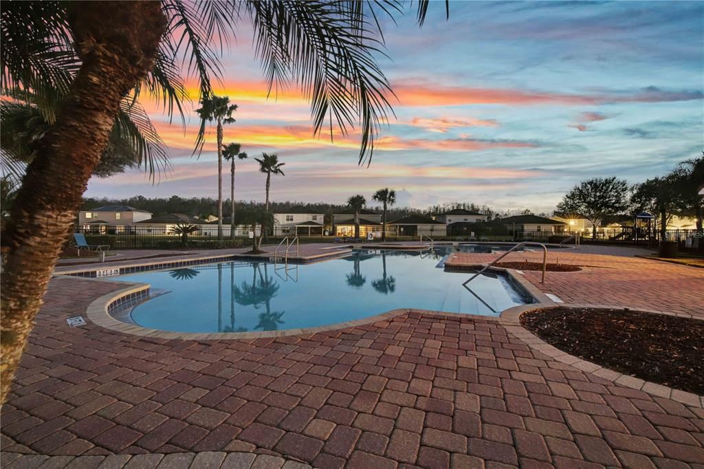 For Sale: $420,000 (4 beds, 3 baths, 1808 Square Feet)