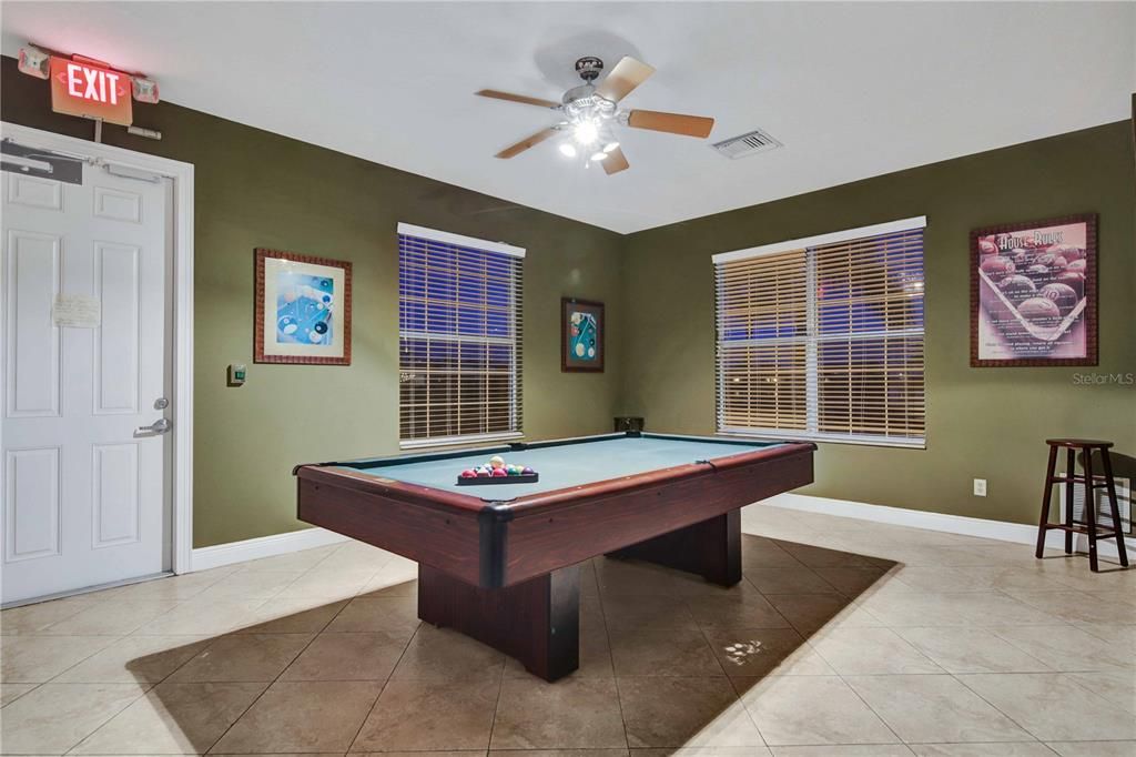 For Sale: $420,000 (4 beds, 3 baths, 1808 Square Feet)
