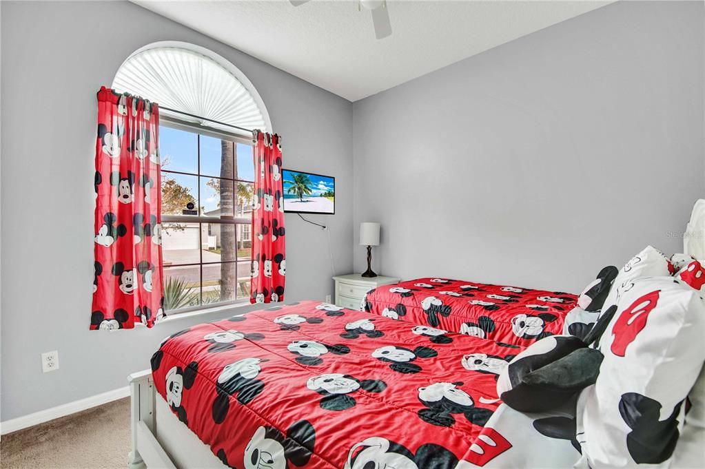 For Sale: $420,000 (4 beds, 3 baths, 1808 Square Feet)