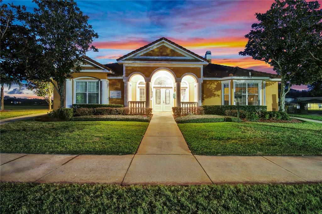 For Sale: $420,000 (4 beds, 3 baths, 1808 Square Feet)
