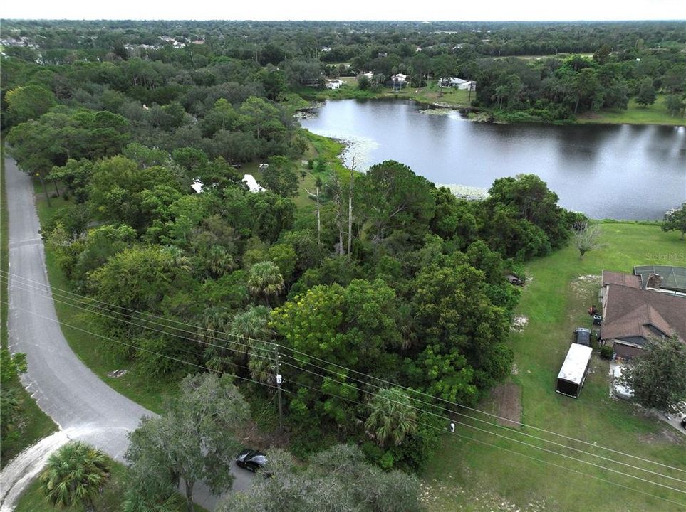 На продажу: $65,000 (0.36 acres)