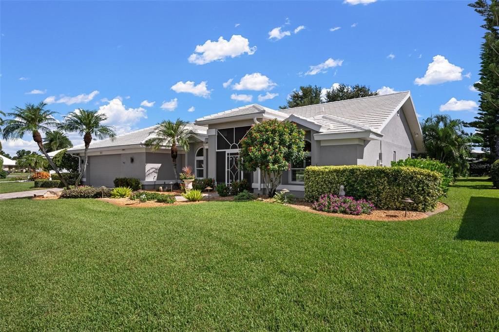 For Sale: $668,000 (3 beds, 2 baths, 2451 Square Feet)