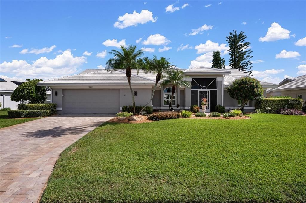 For Sale: $668,000 (3 beds, 2 baths, 2451 Square Feet)