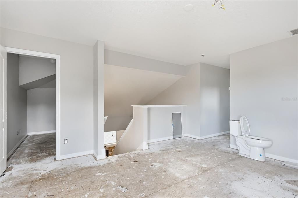Active With Contract: $349,900 (4 beds, 3 baths, 2140 Square Feet)