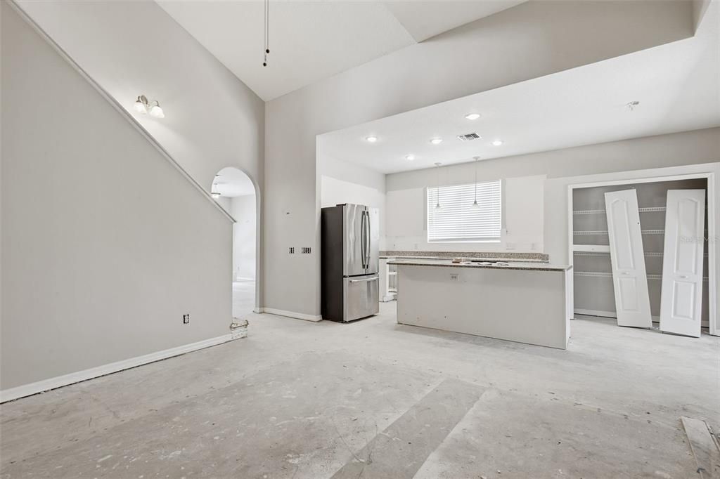 Active With Contract: $349,900 (4 beds, 3 baths, 2140 Square Feet)